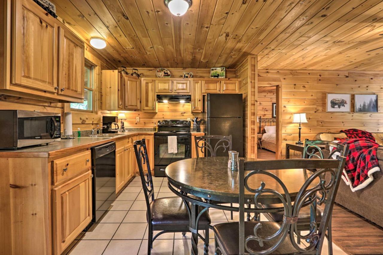 Cabin With Deck And Fireplace Less Than 3 Mi To Dollywood! Pigeon Forge Exterior foto